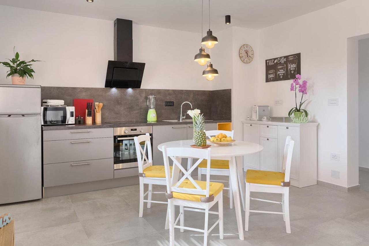 New Cozy Apartment Nico 2+1 Pula Exterior photo